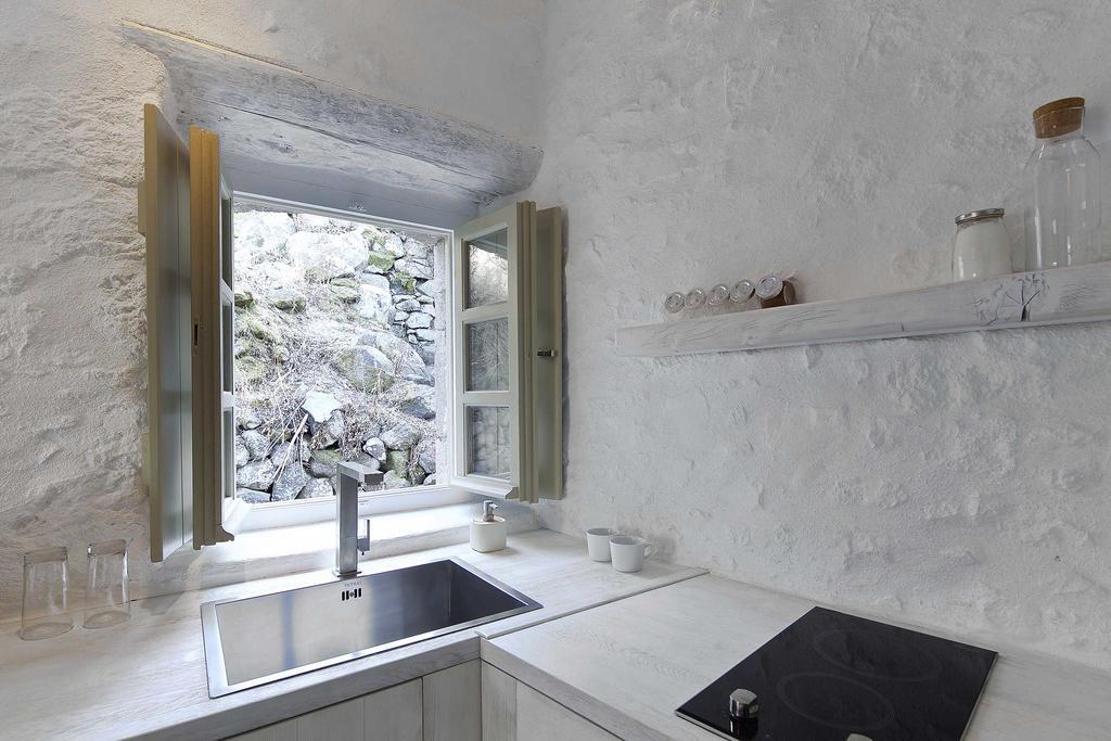 Melanopetra Boutique Apartments Emporeiós Pokoj fotografie